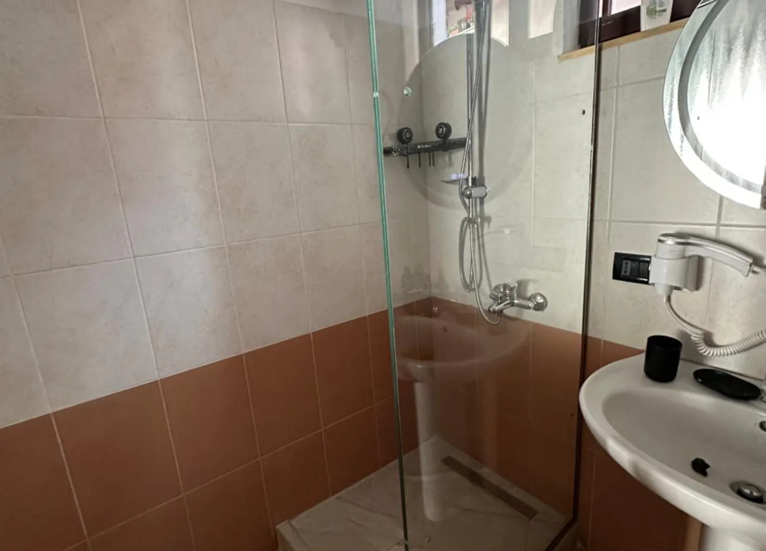 Konukevi Freske Rooms Krujë